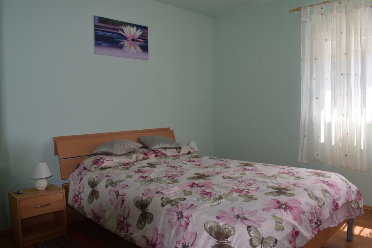 Apartmani Husko Tuheljske Toplice Exterior foto