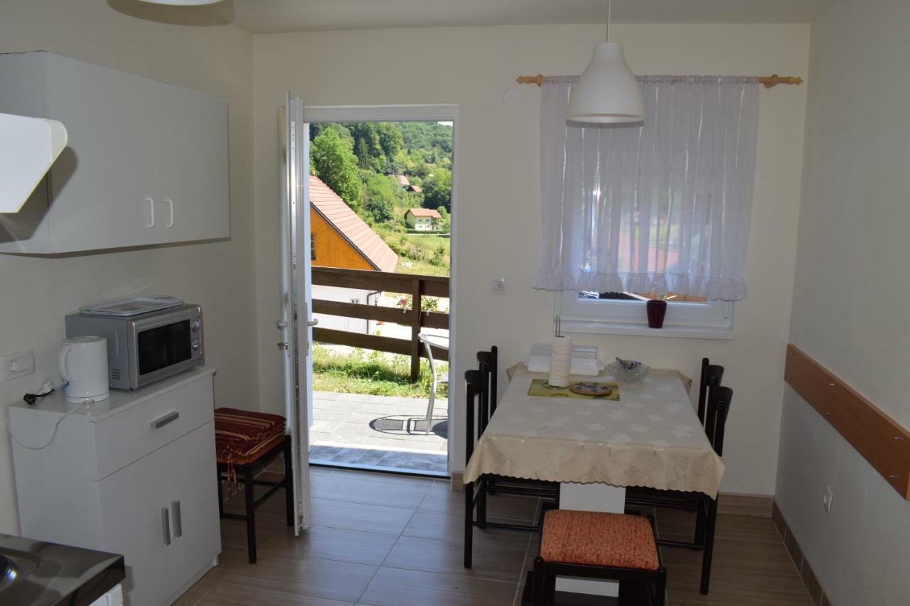Apartmani Husko Tuheljske Toplice Exterior foto